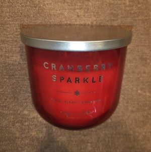 Paper White Candle Company- Cranberry Sparkle Scent